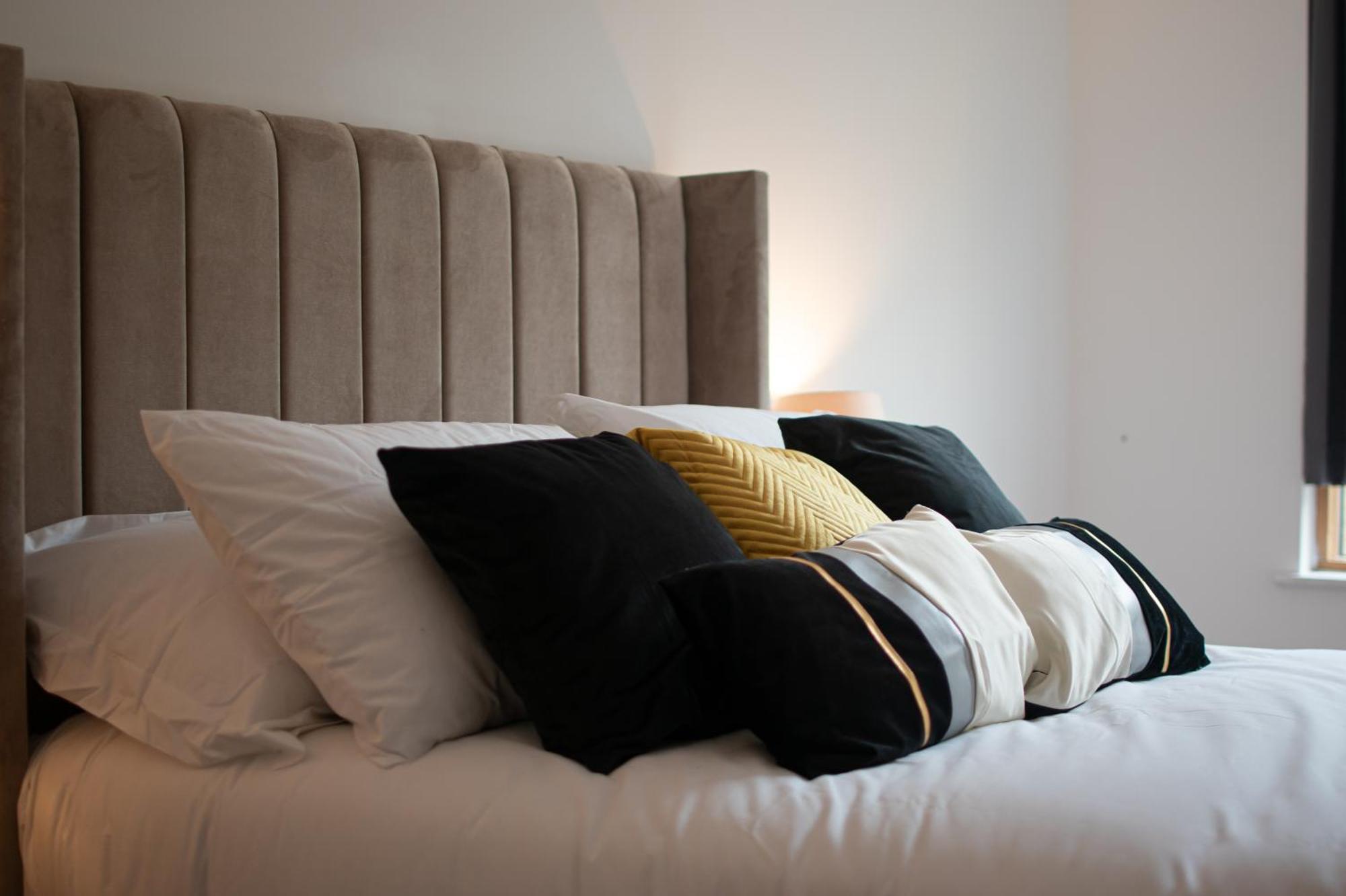 Cosy 2 Bed Hackney Sleeps 8 * Londen
