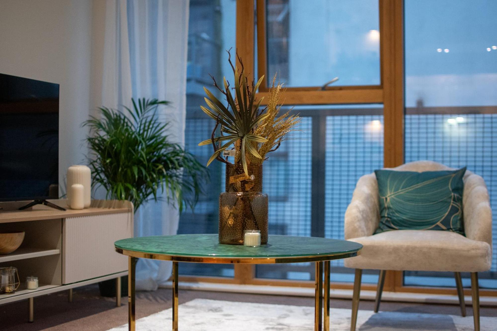 Cosy 2 Bed Hackney Sleeps 8 Londen